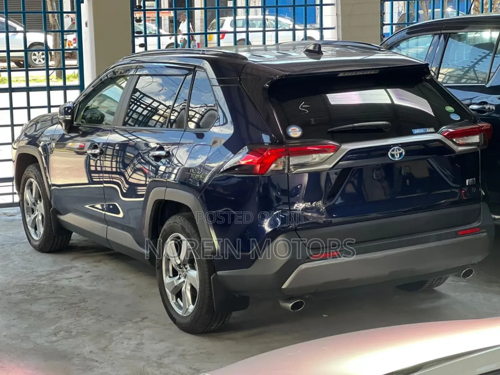 Toyota RAV4 2020 Blue