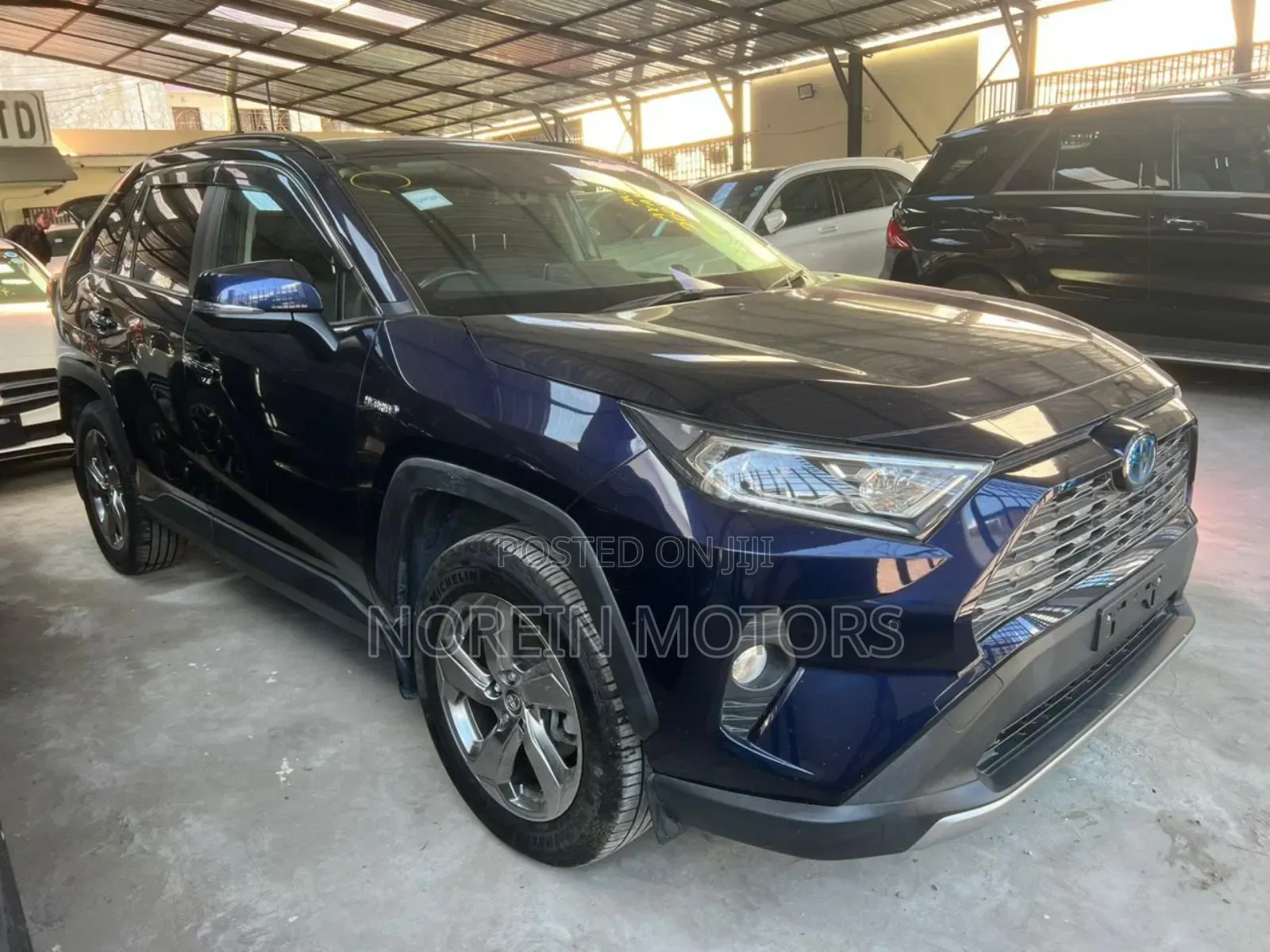 Toyota RAV4 2020 Blue