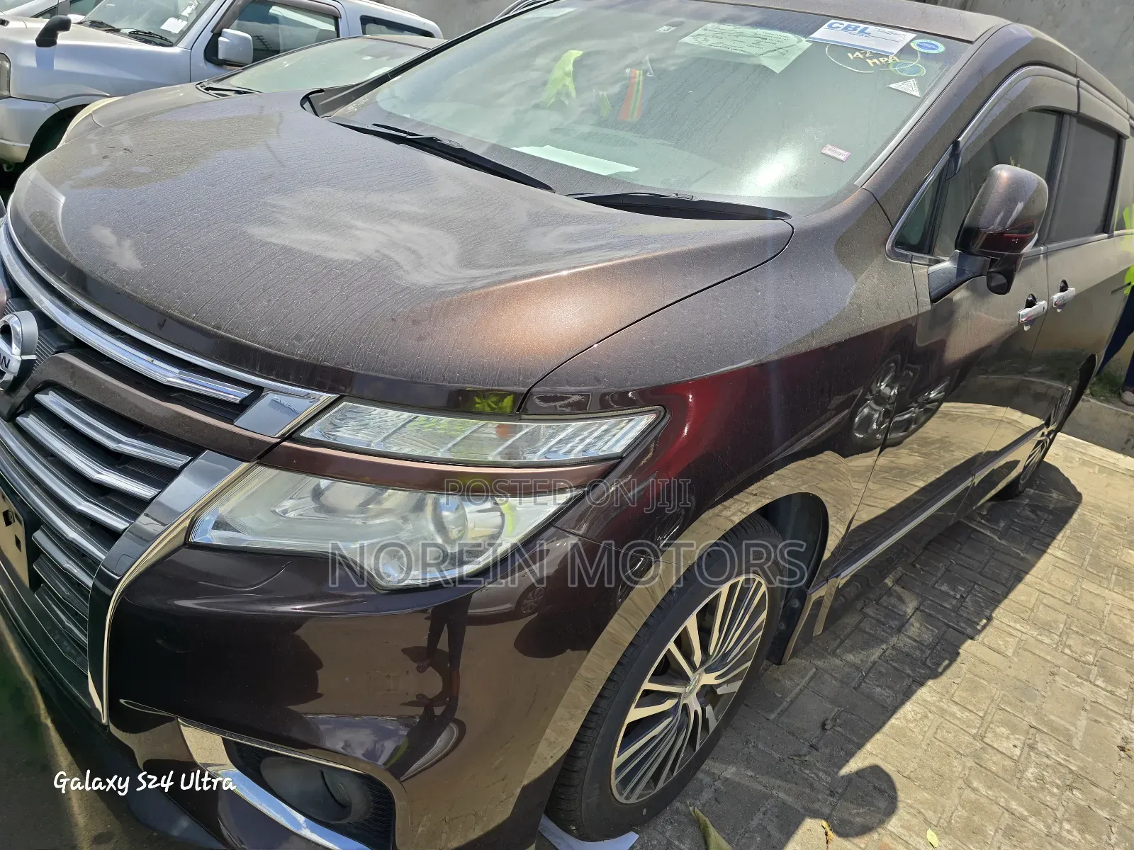 Nissan Elgrand 2017 Brown