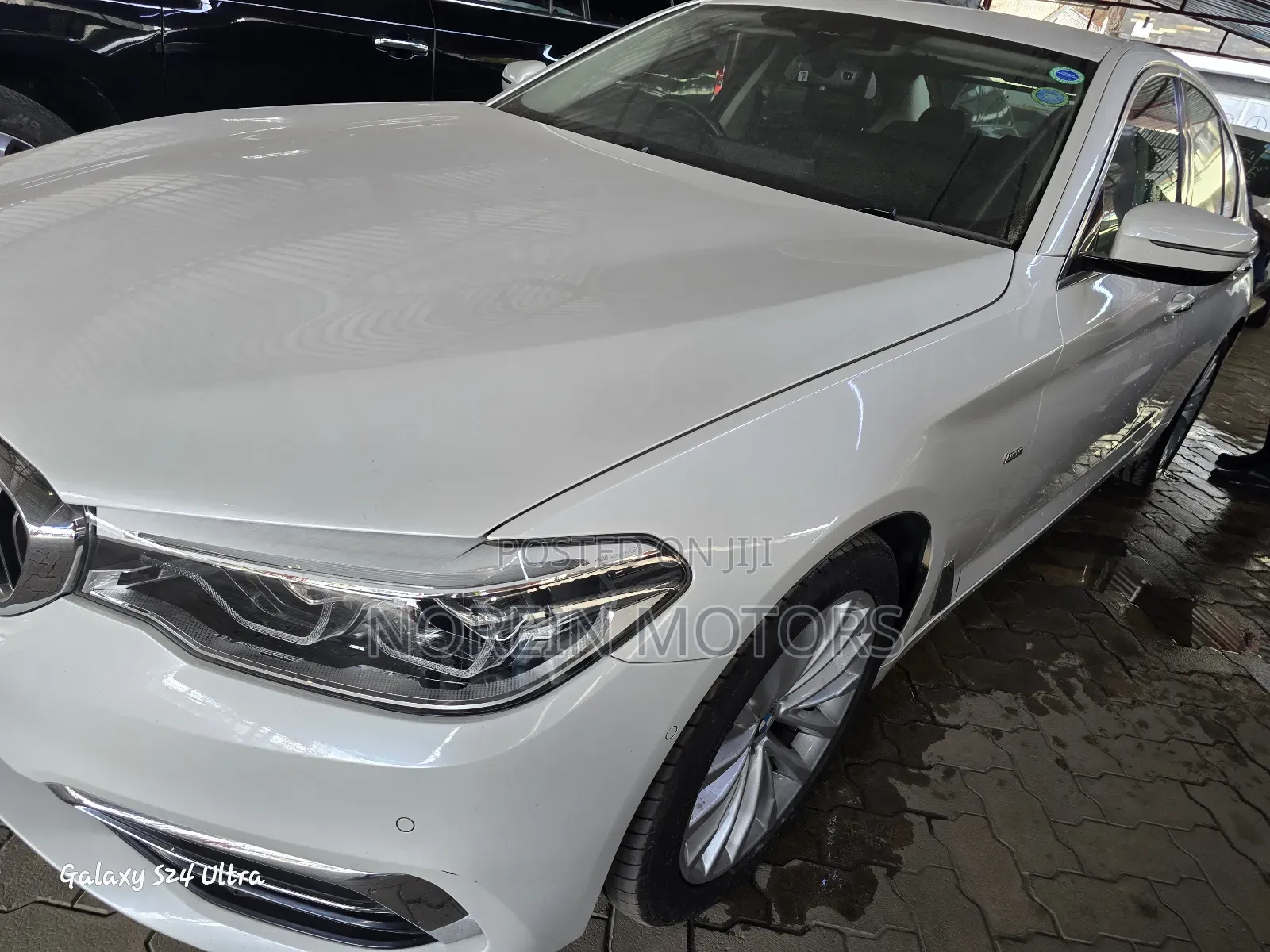 BMW 530i 2017 Off white