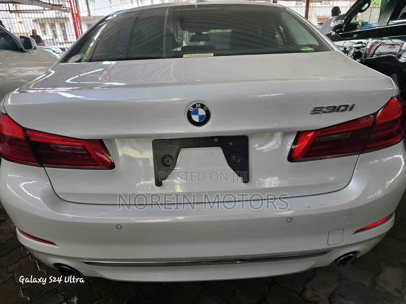 BMW 530i 2017 Off white