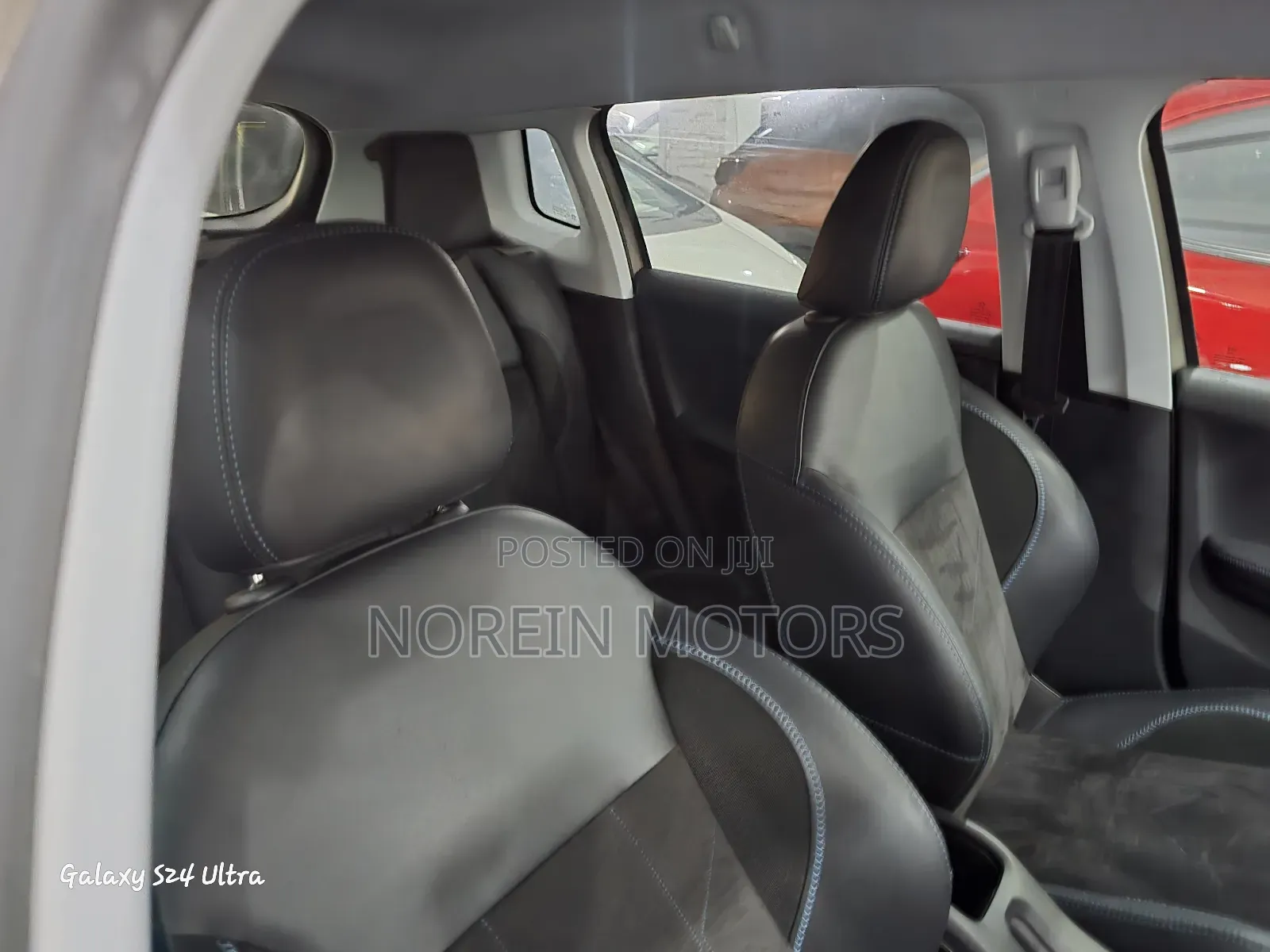 Peugeot 2008 2018 Brown