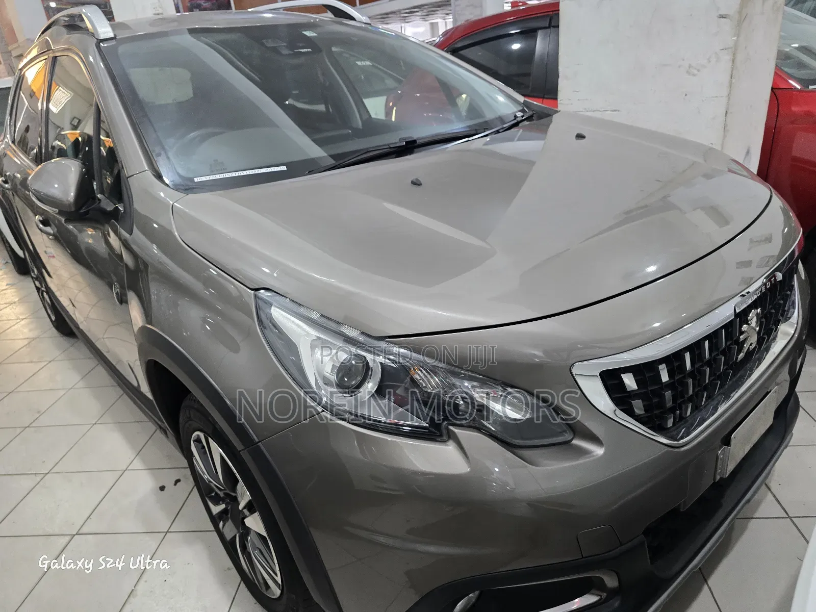 Peugeot 2008 2018 Brown