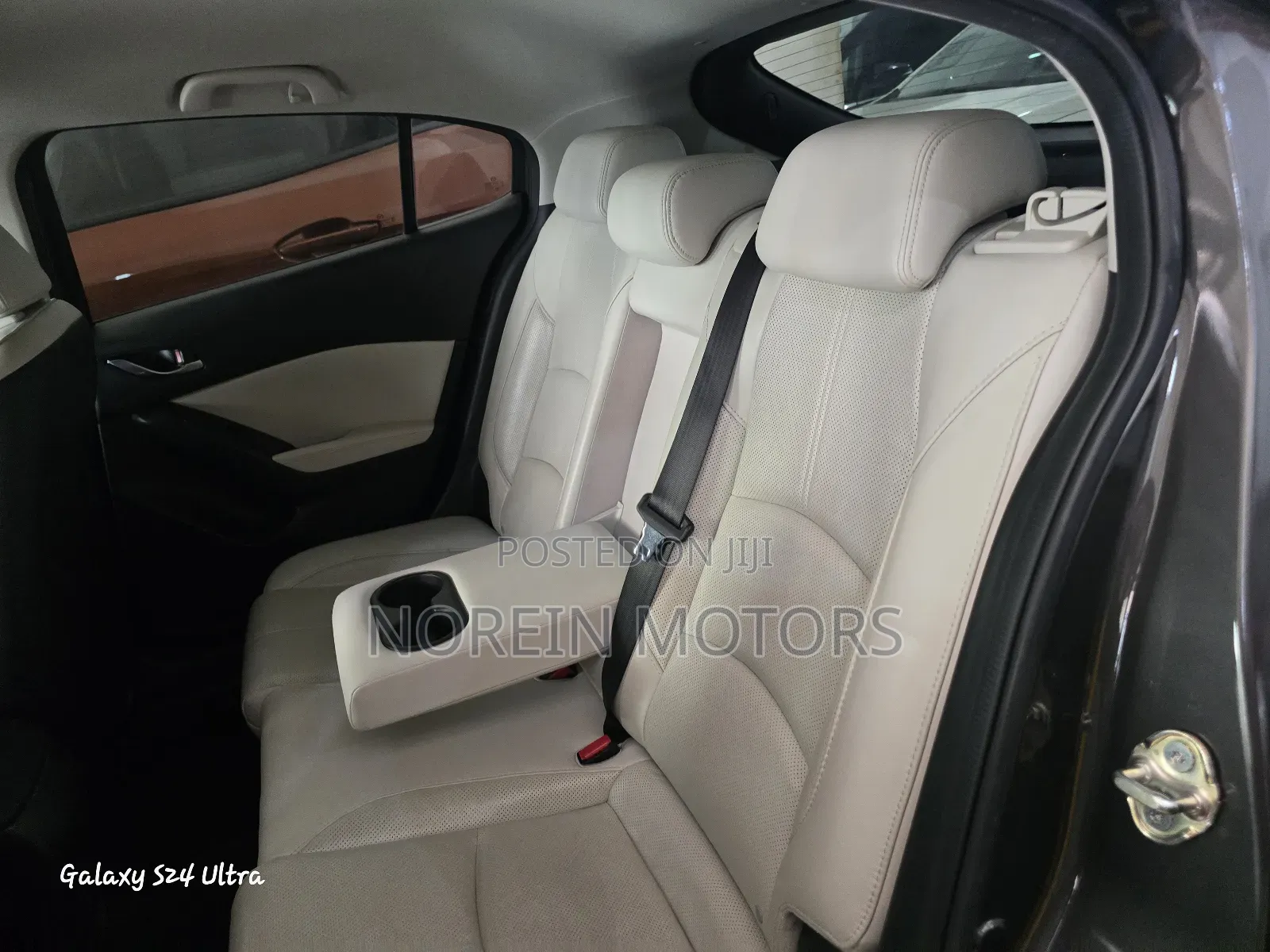 Mazda Axela 2017 Gray
