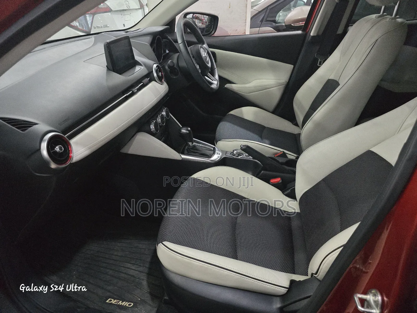 Mazda Demio 2018 Red