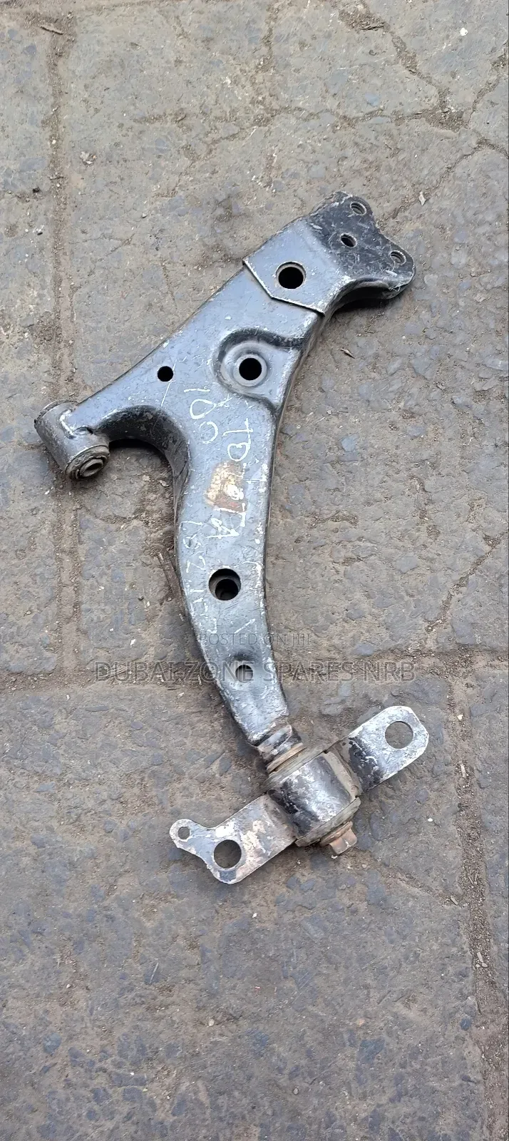 Toyota Cprolla Ae100, Ae102, Ae 103 Control Arms.