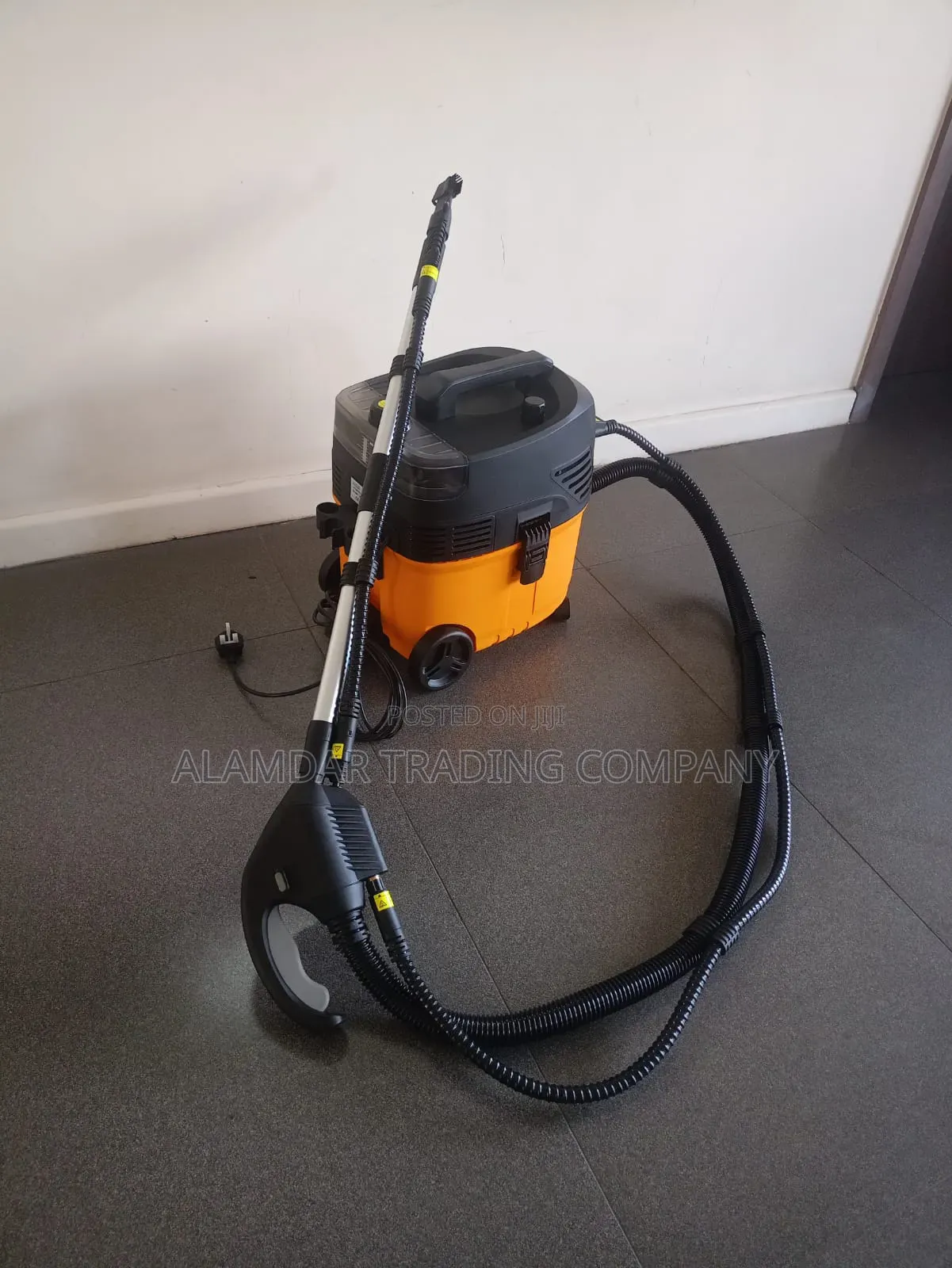 Steam Vacuum Cleaner