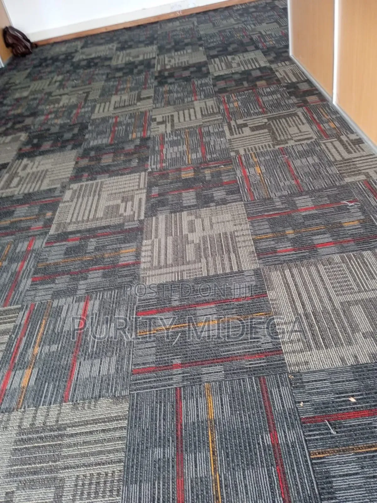 Square Rubber Carpet Tiles