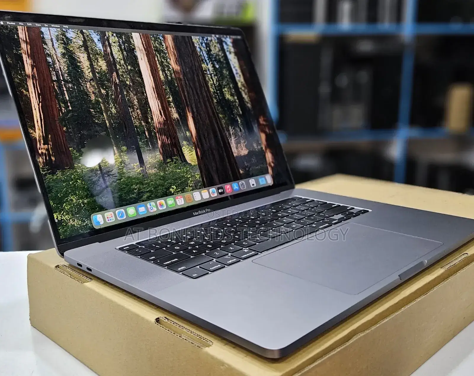 Laptop Apple MacBook Pro 2019 32GB Intel Core I7 SSD 512GB