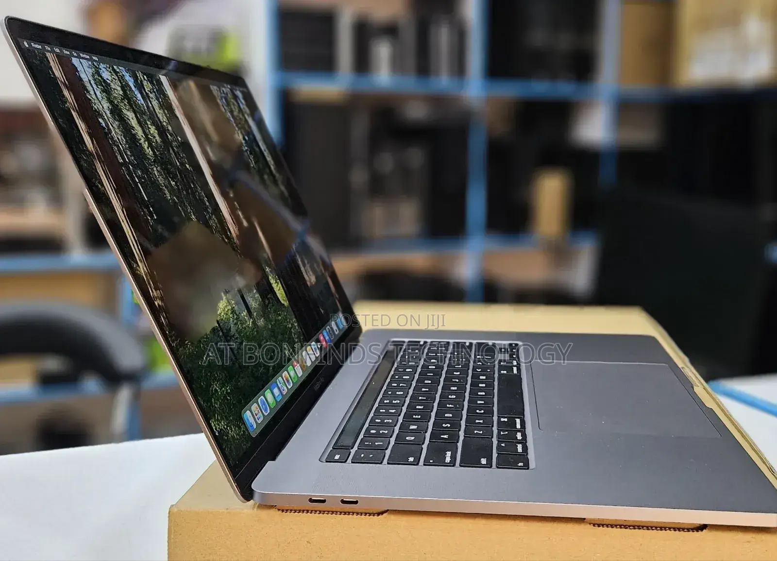 Laptop Apple MacBook Pro 2019 32GB Intel Core I7 SSD 512GB
