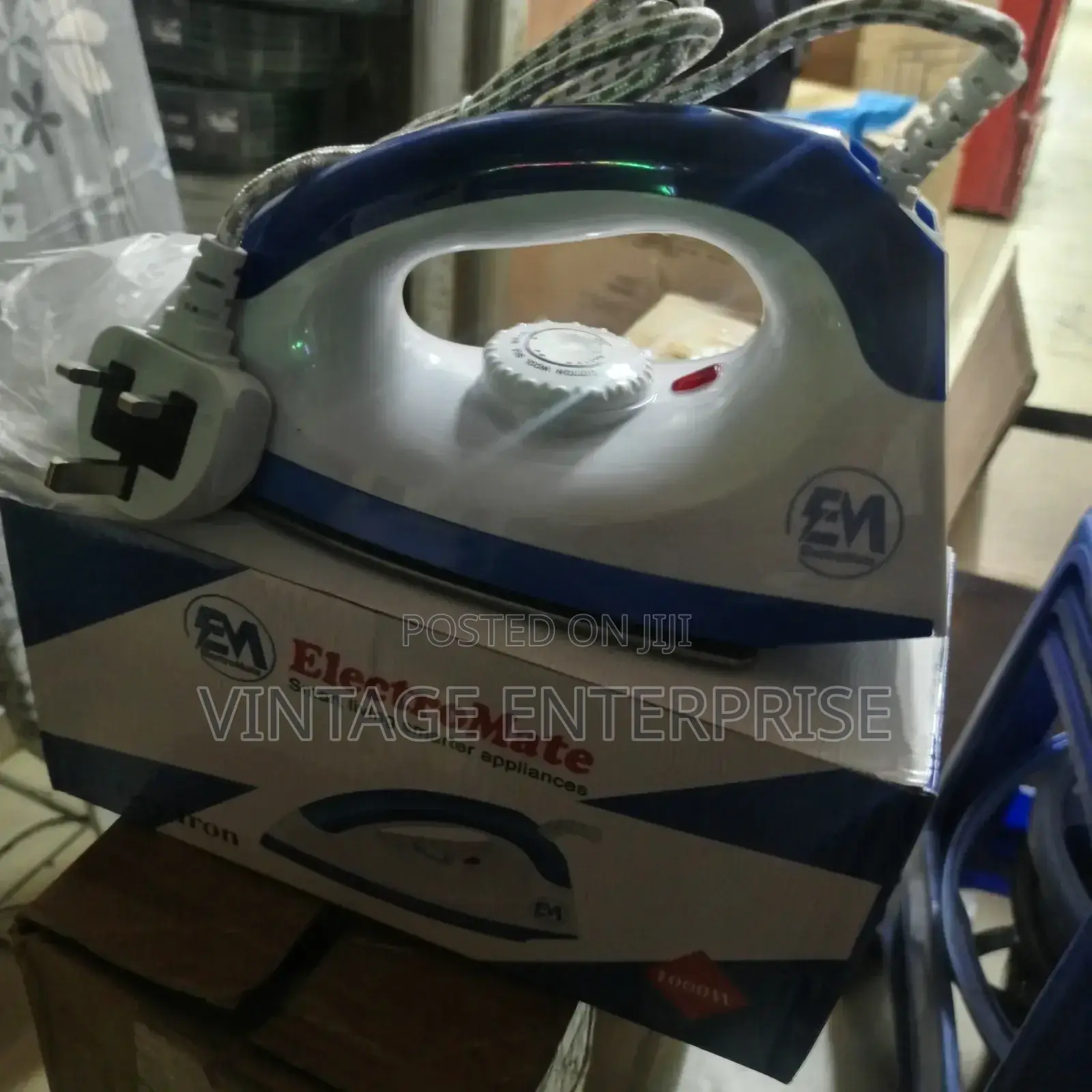 *Dry Iron Boxdry Iron Box*