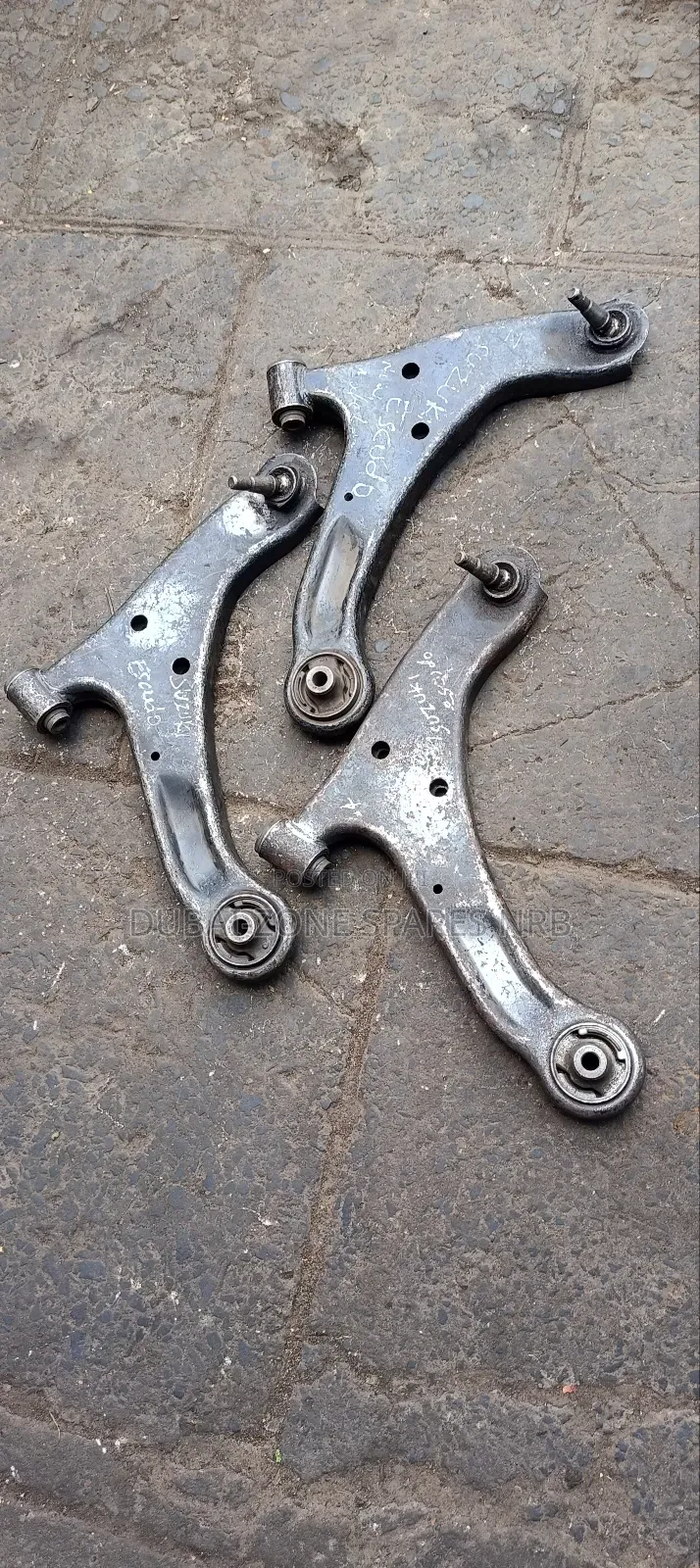 Escudo (Solomon) Control Arms.