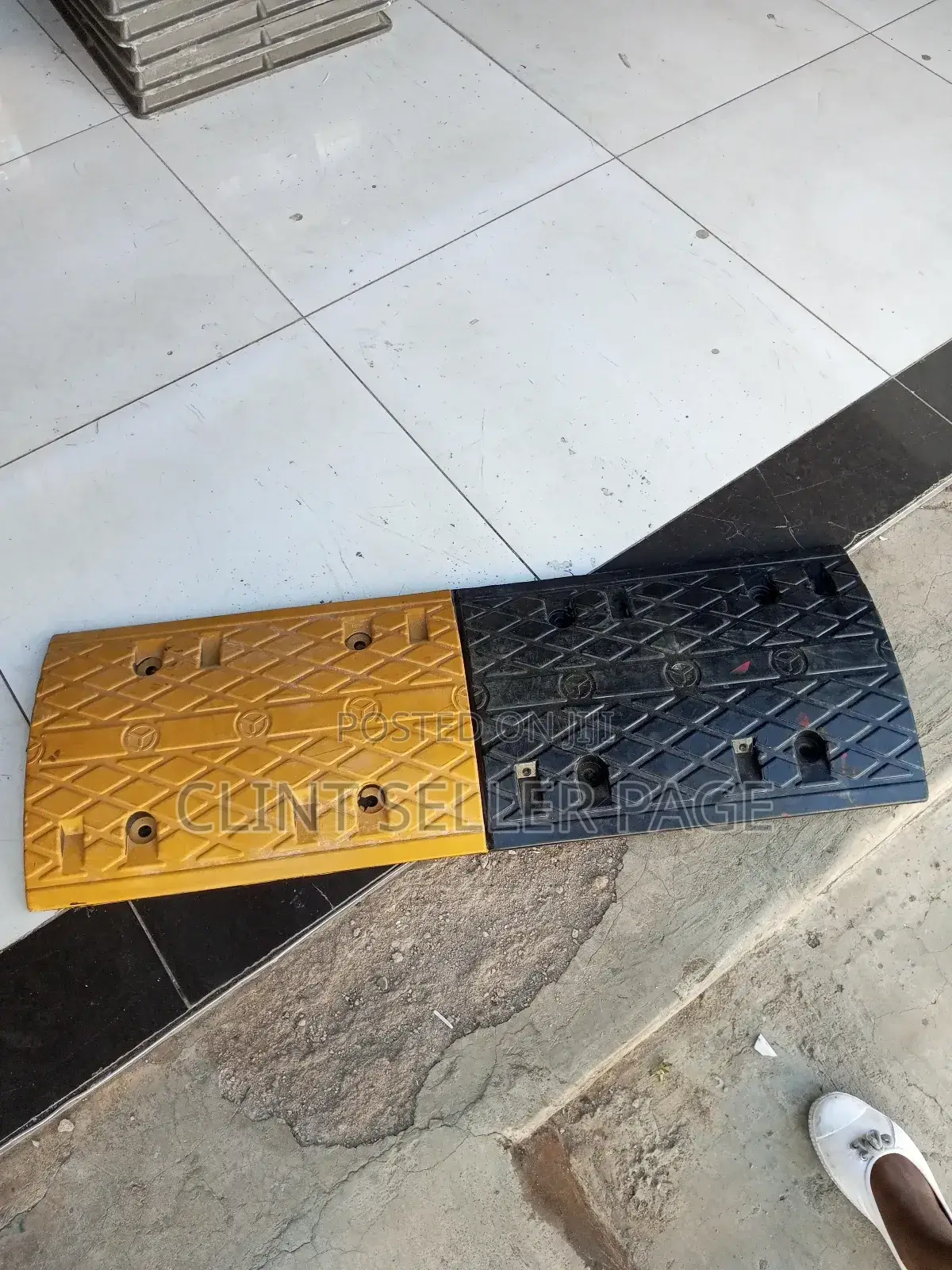 Yellow and Black, Rubber Speed Breaker.