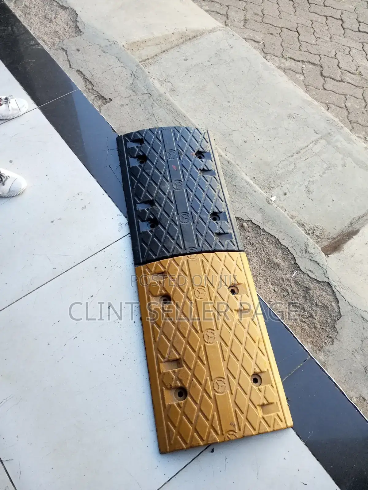 Reflective Rubber, Speed Bump
