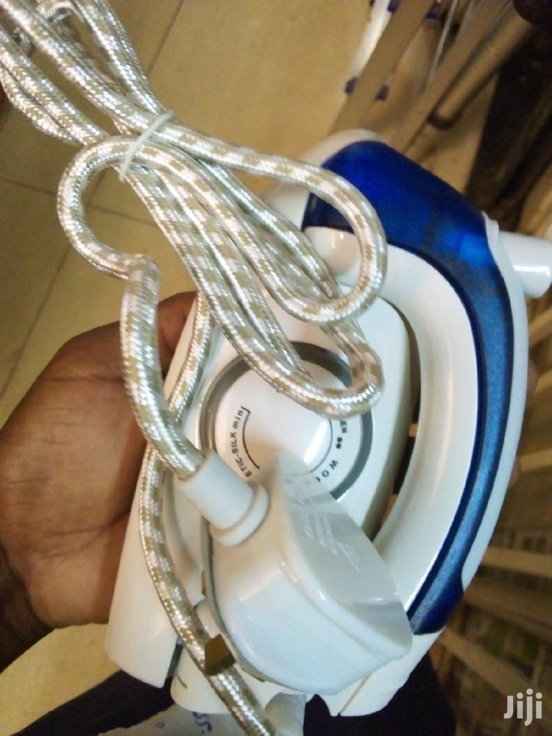 Travel Iron Box