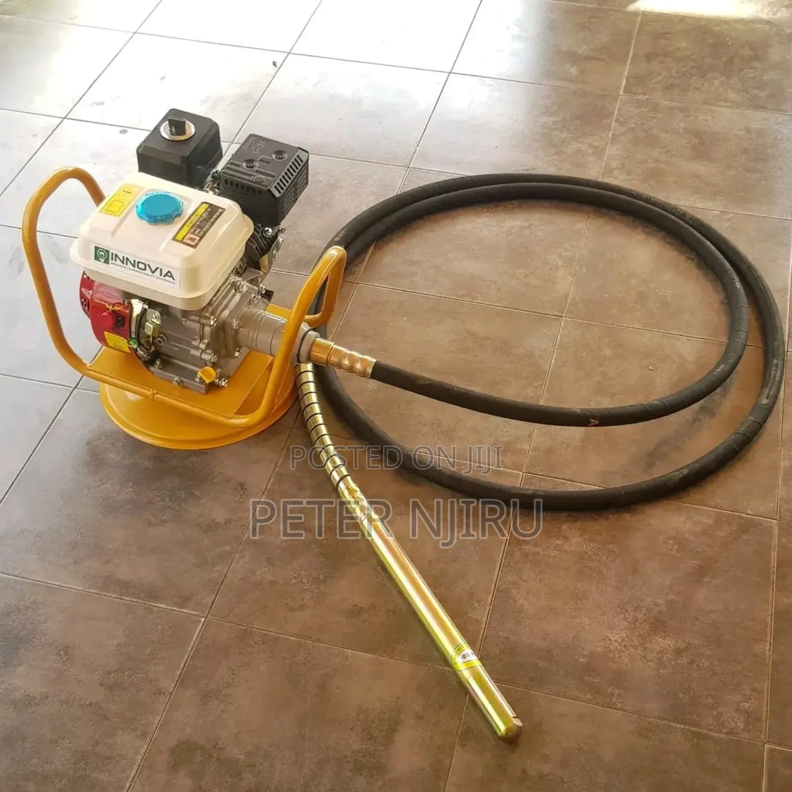 *Heavy Duty Innovia Concrete Vibrator With Vibrator Poker*