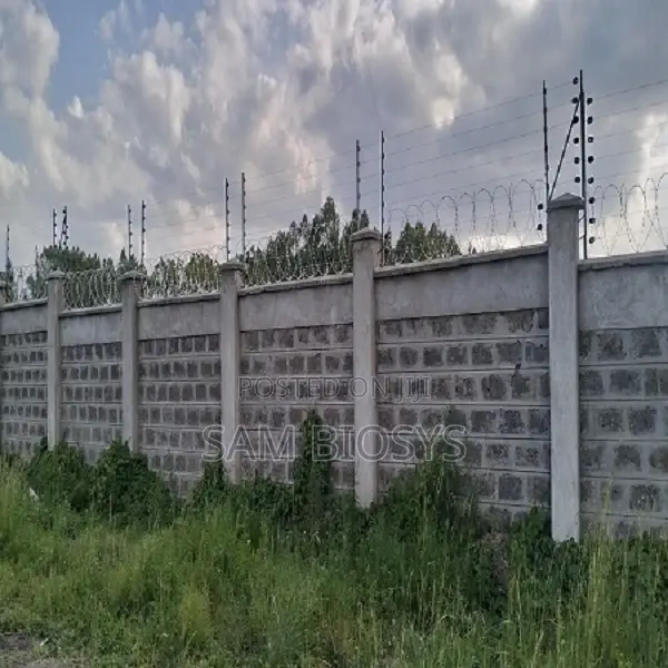 Electric Fence With Razor Wire Installer Per Meter