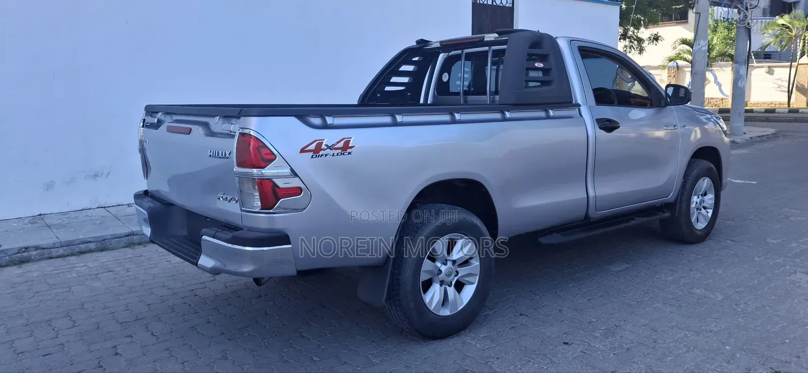 Toyota Hilux 2018 Gray
