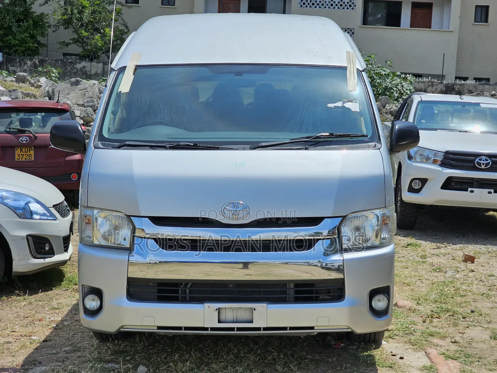 Toyota HiAce 2017 Silver