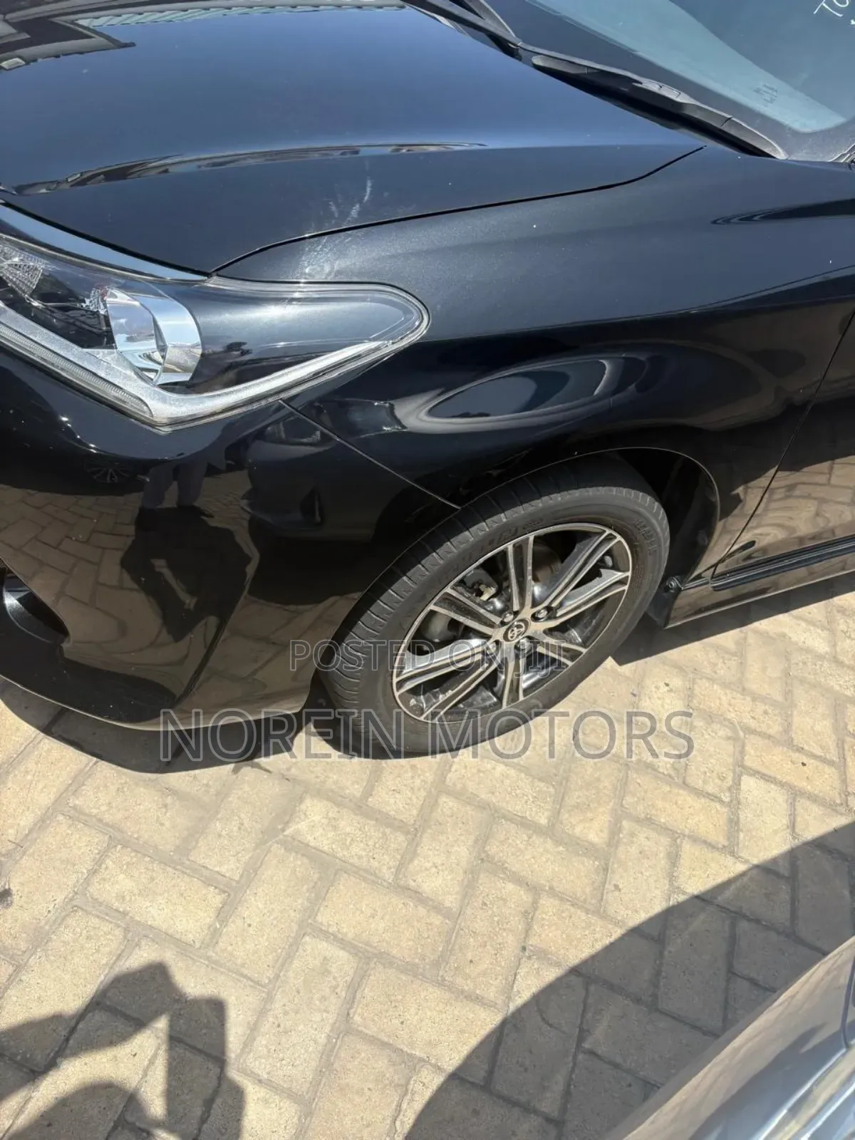 Toyota Corolla Fielder 2017 Matt Black