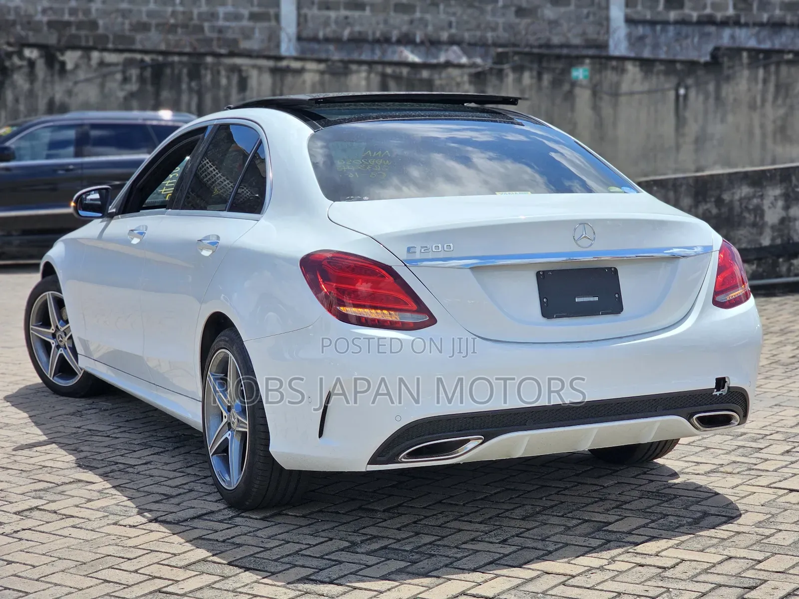 Mercedes-Benz C200 2018 Off white