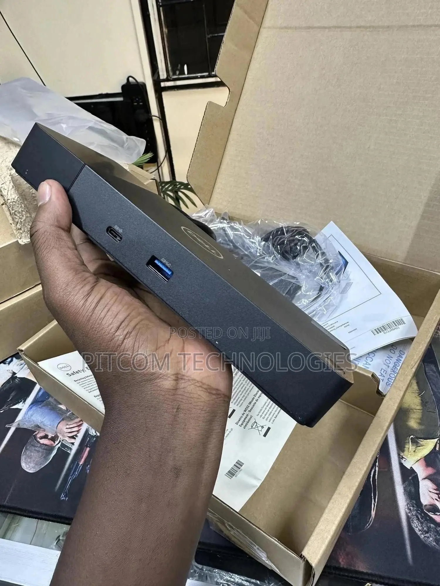 Dell Wd19s Docking Station Brand New