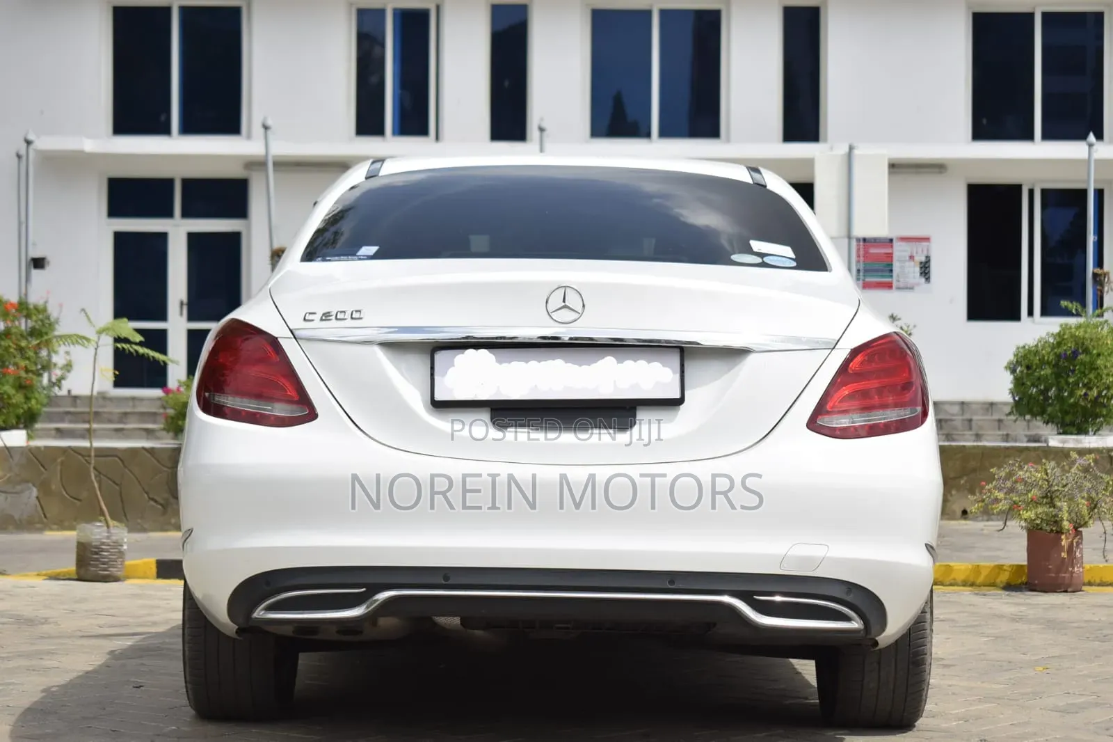 Mercedes-Benz C200 2015 Off white