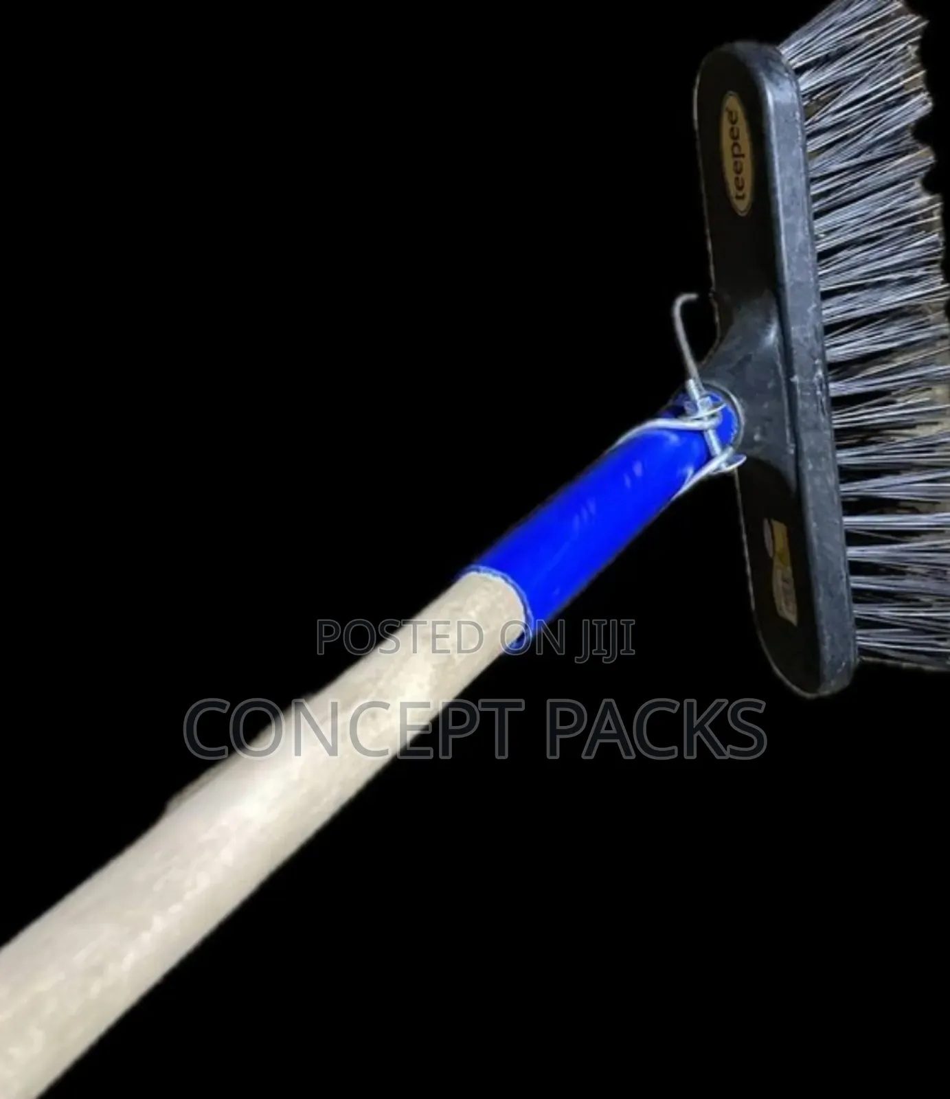 Teepee Fitted Bass Broom With Reinforced Handle