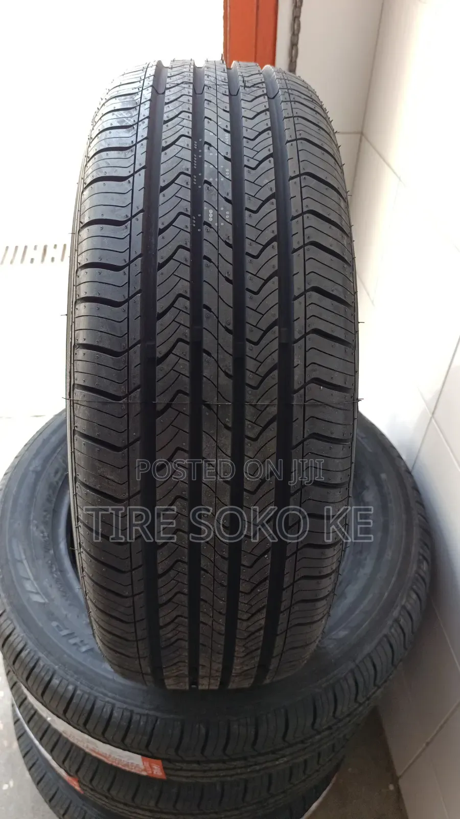 225/60r18 Maxxis Bravo Hpm3