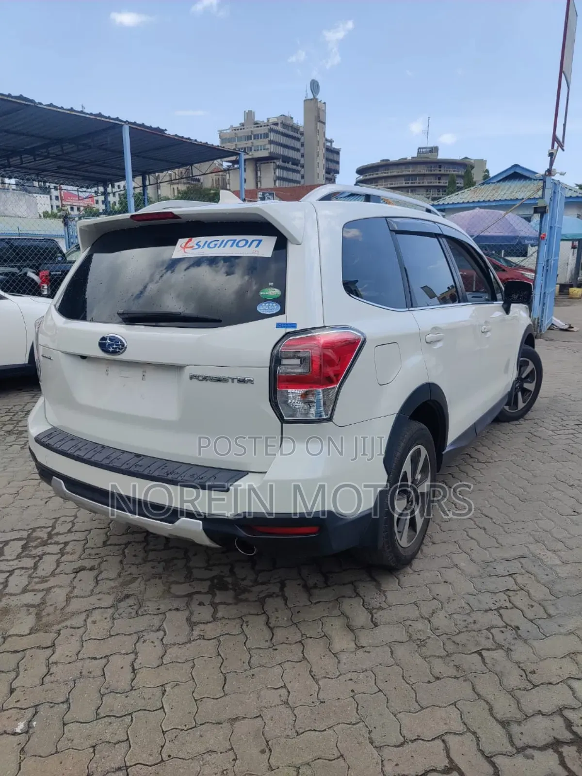 Subaru Forester 2017 Off white
