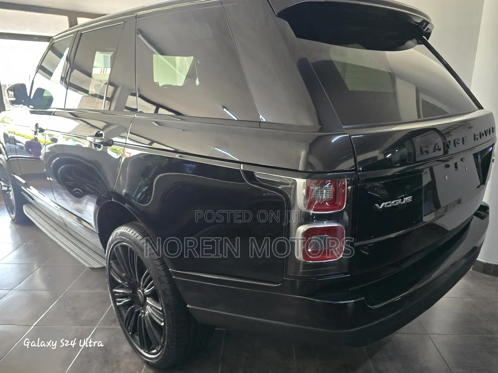 Land Rover Range Rover Vogue 2018 Matt Black