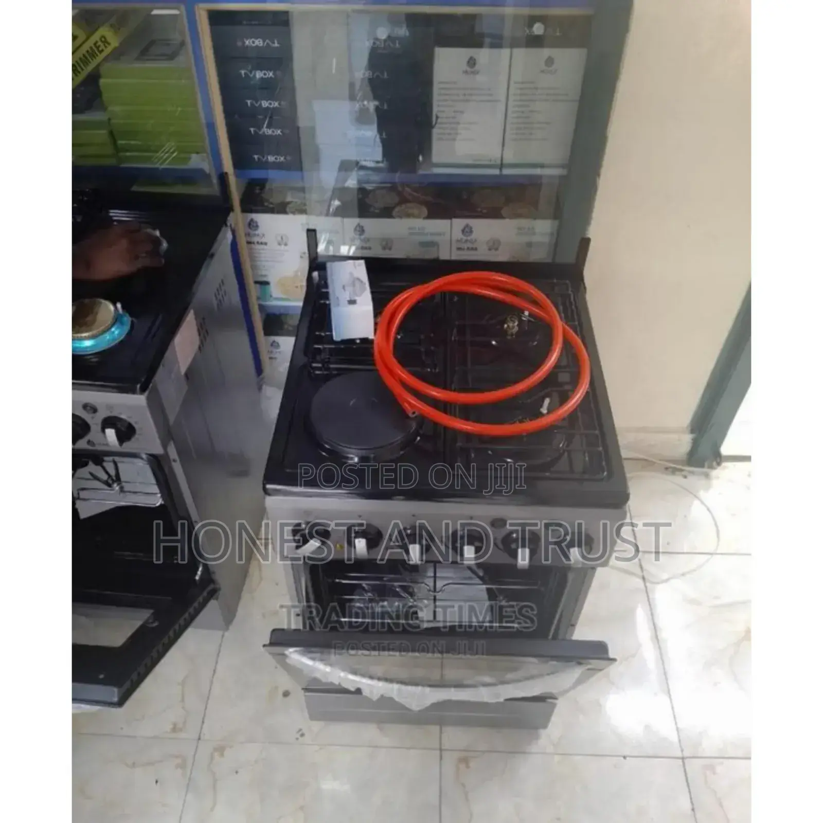 With Gas Pipe. Nunix 3+1 Cooker. With Electric Oven