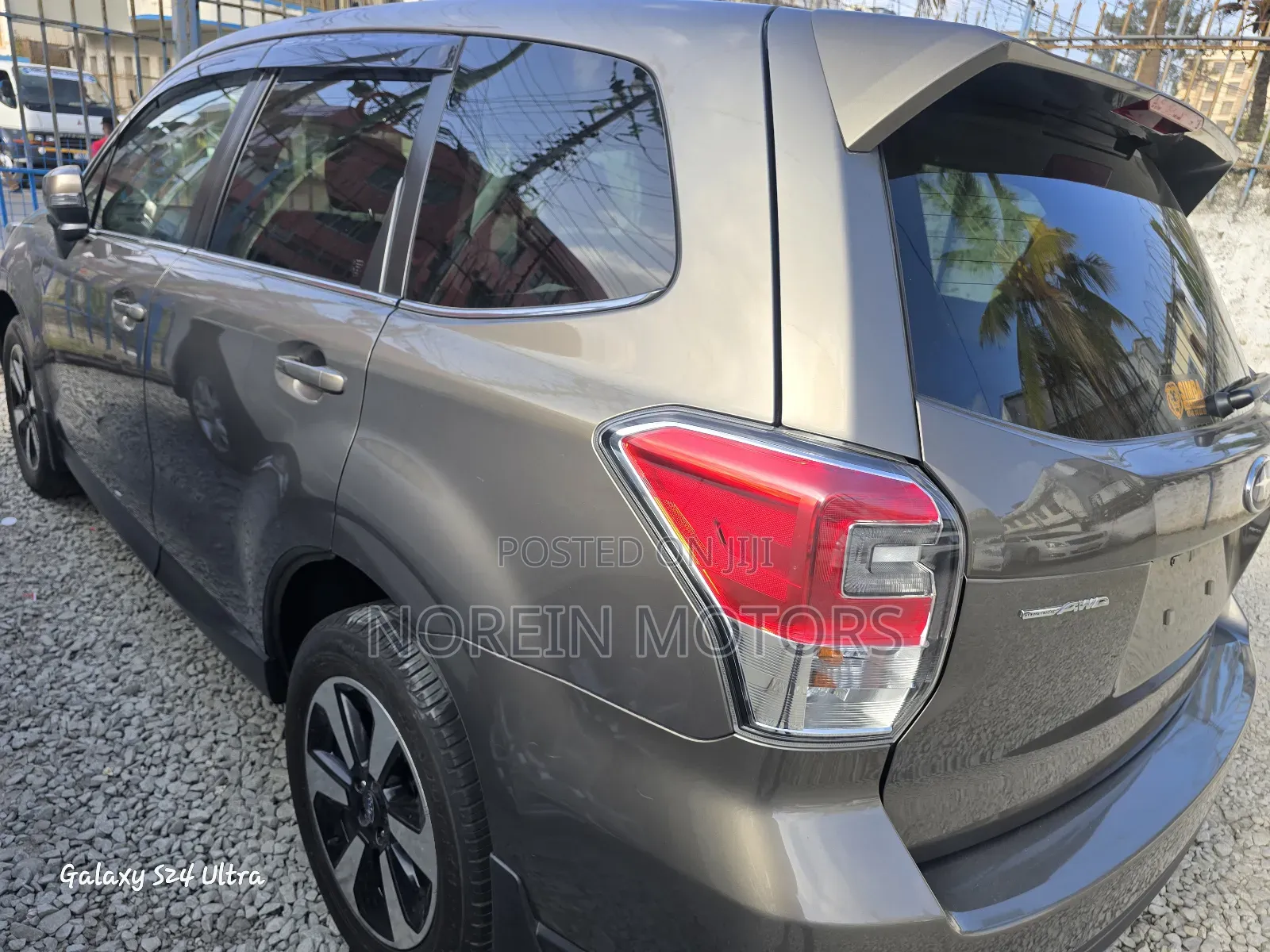 Subaru Forester 2017 Gold