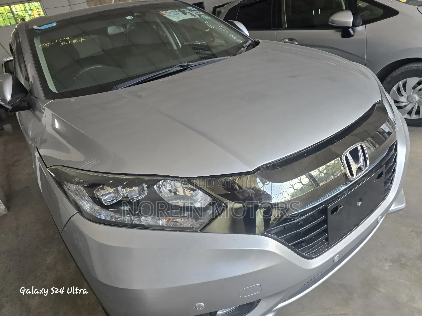 Honda Vezel 2017 Silver