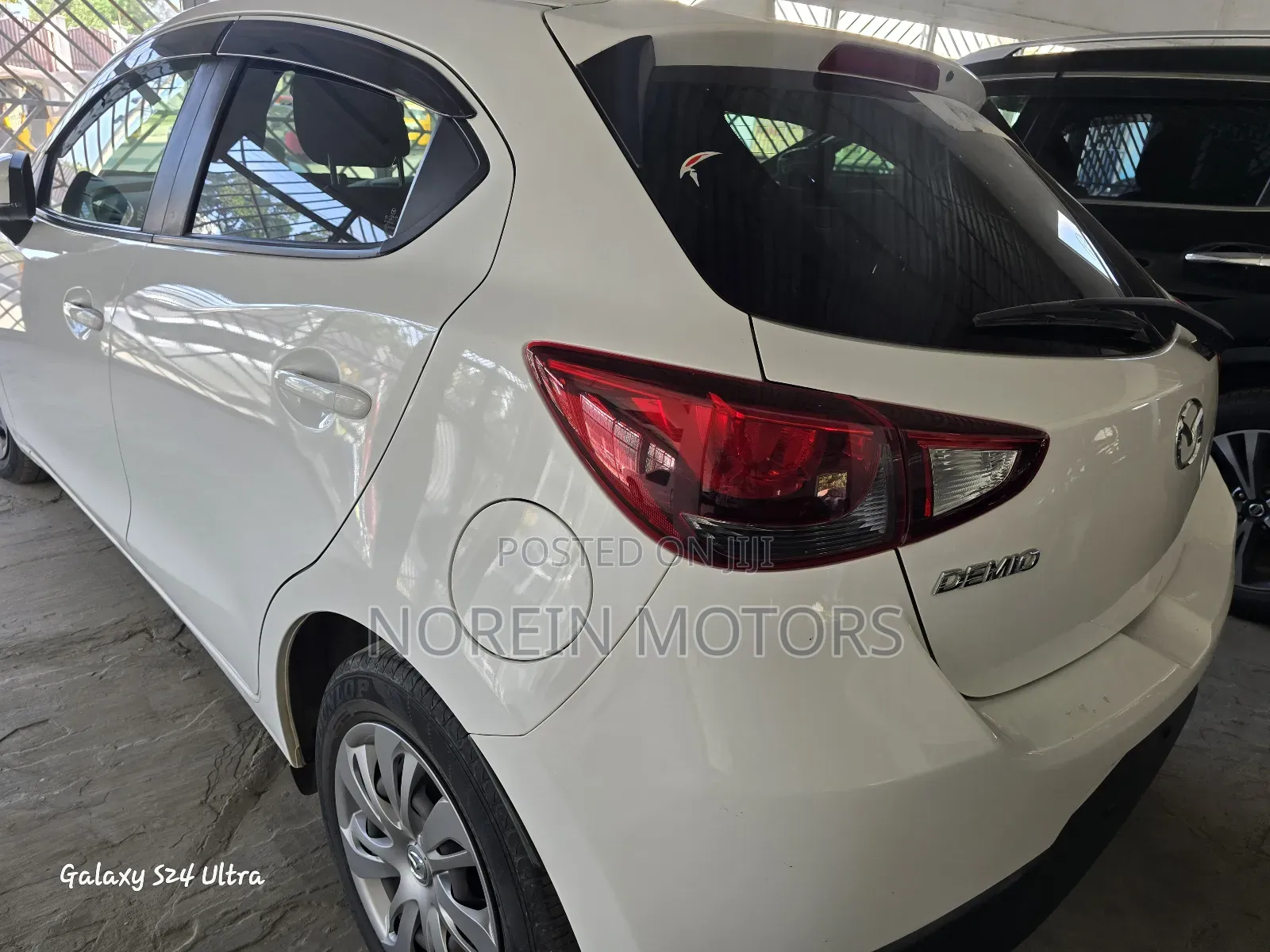 Mazda Demio 2017 White