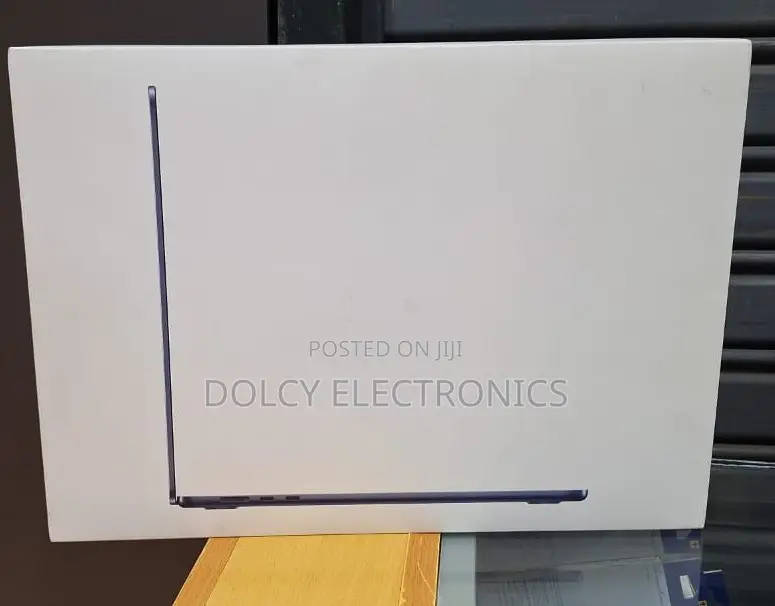 New Laptop Apple MacBook Air 16GB Apple M3 SSD 512GB