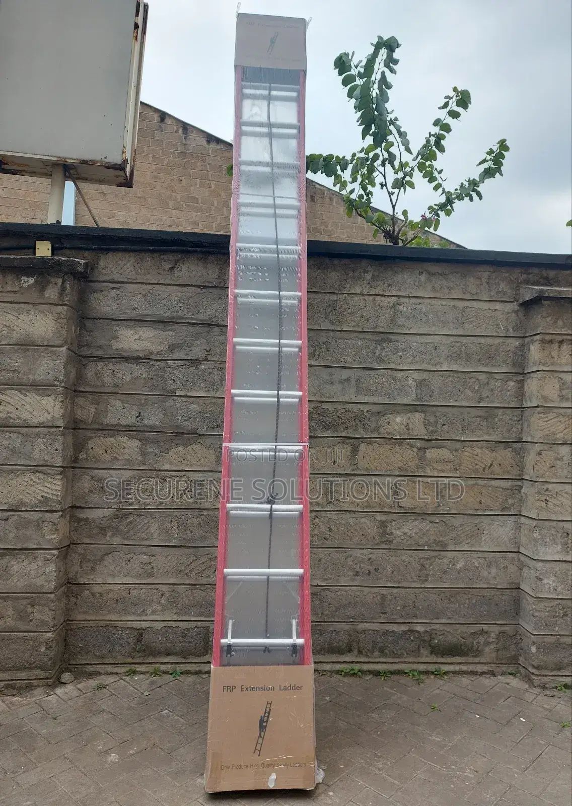 2by14 Fibre Glass Extension Ladder 8.6m