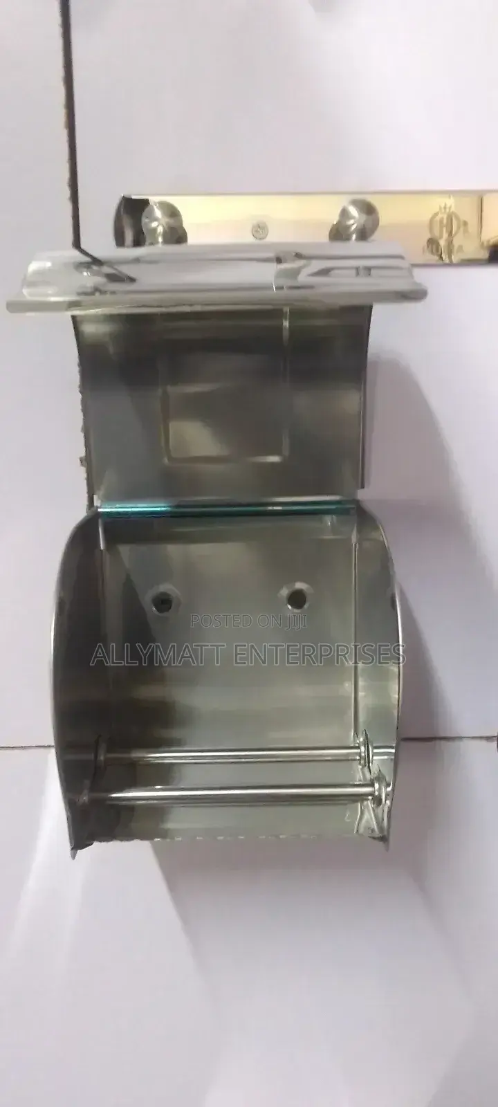 Tissue Holder