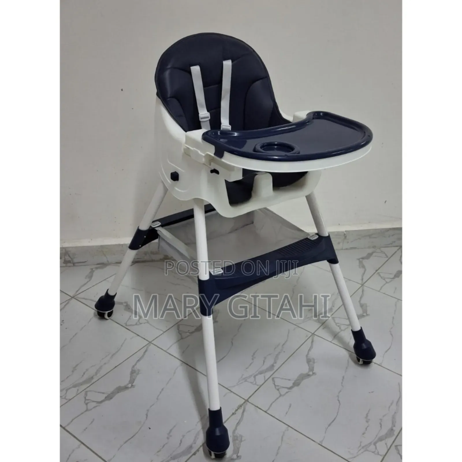 Spacious Baby Feeding Chair_ 
