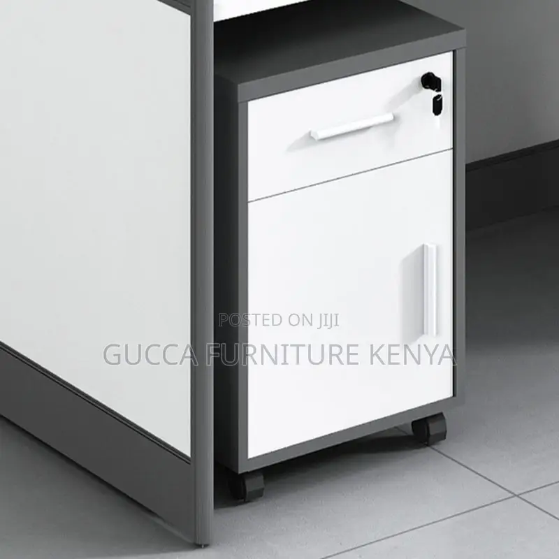 Workstations:4-Seater Open View Wooden White Workstation