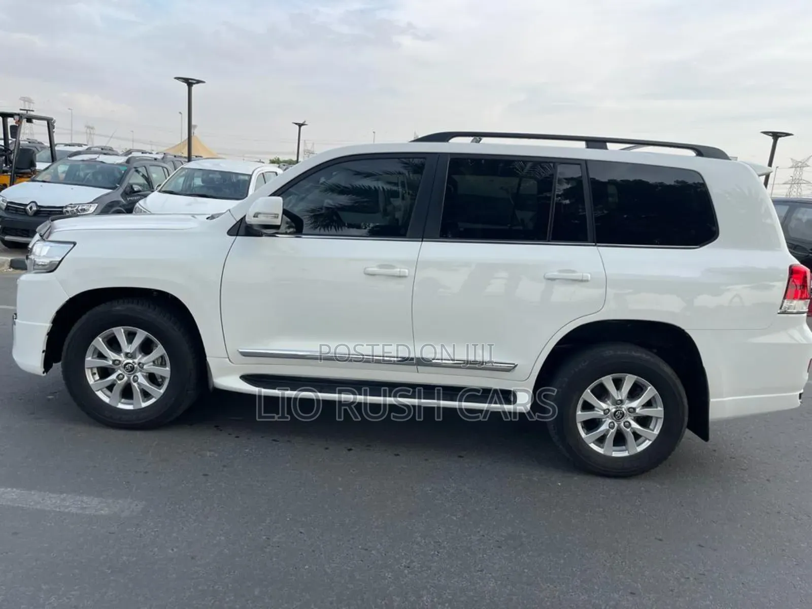 Toyota Land Cruiser 2021 White
