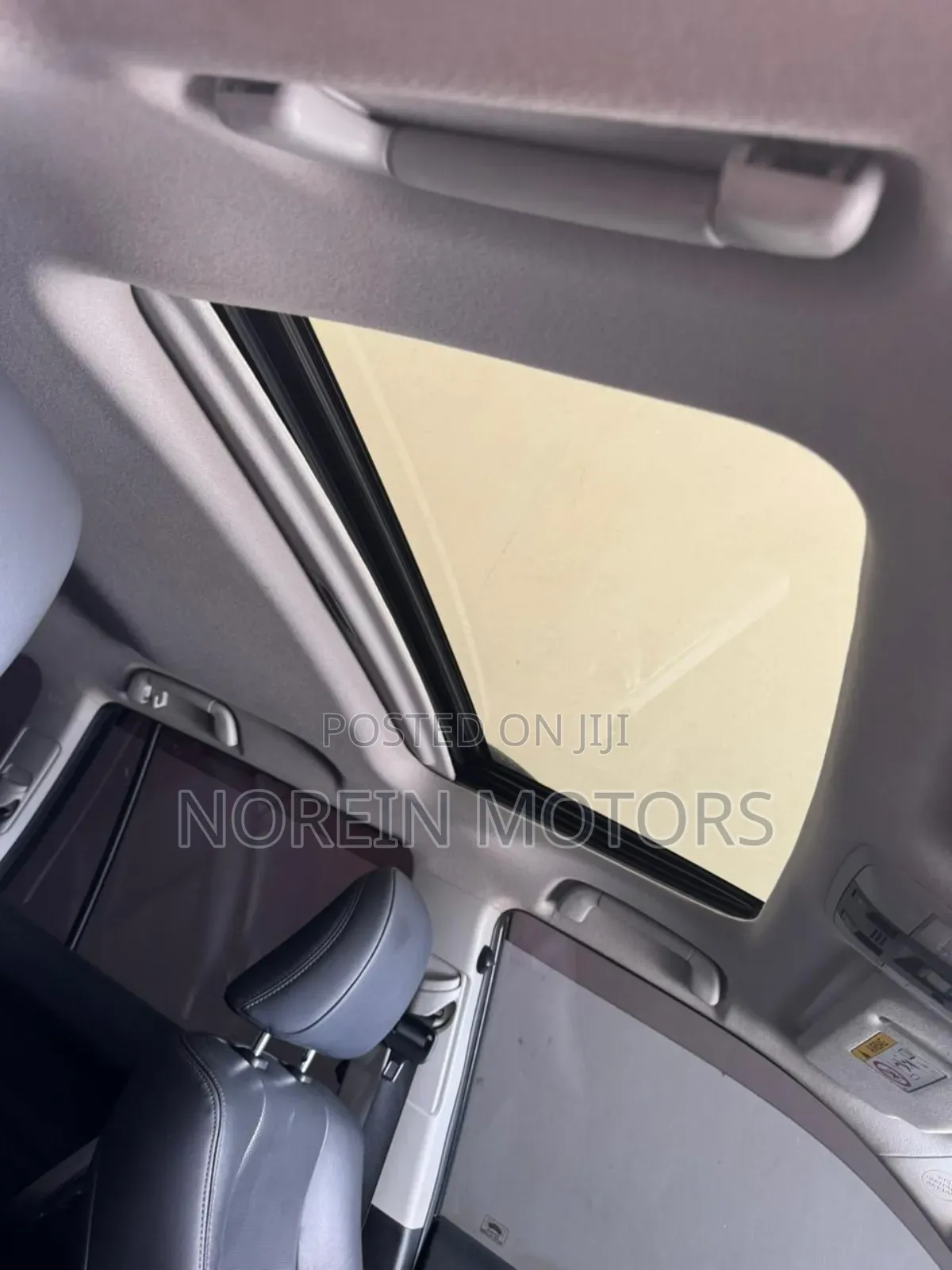 Toyota Land Cruiser Prado 2018 Off white