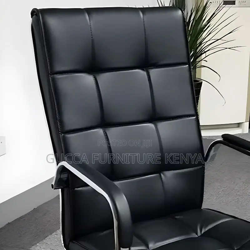 Office Chairs:Black High Back Leather Executive Waiting Seat