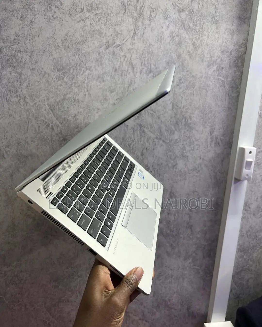 Laptop Advent 4213 4GB Intel Core I5 SSD 256GB
