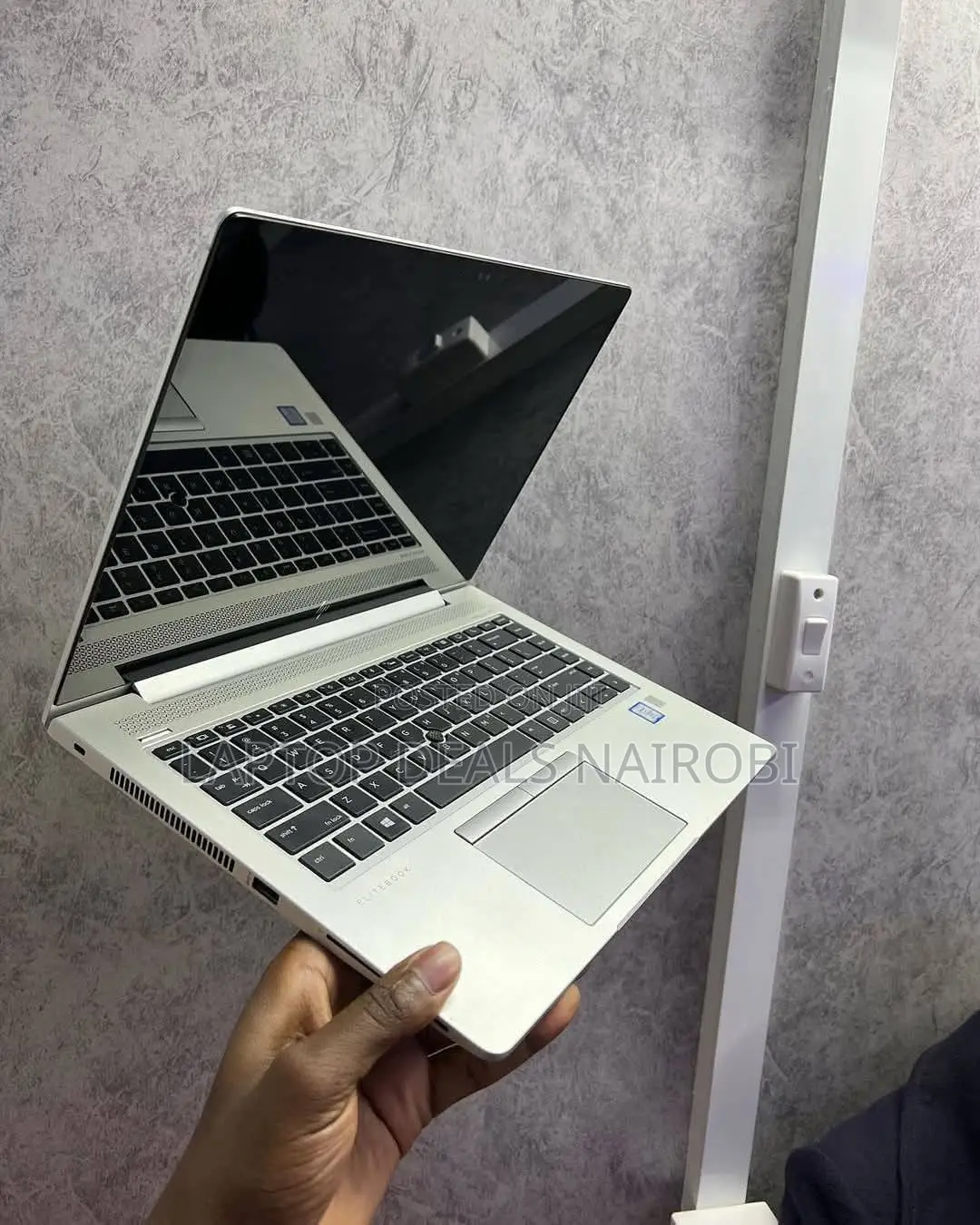 Laptop Advent 4213 4GB Intel Core I5 SSD 256GB