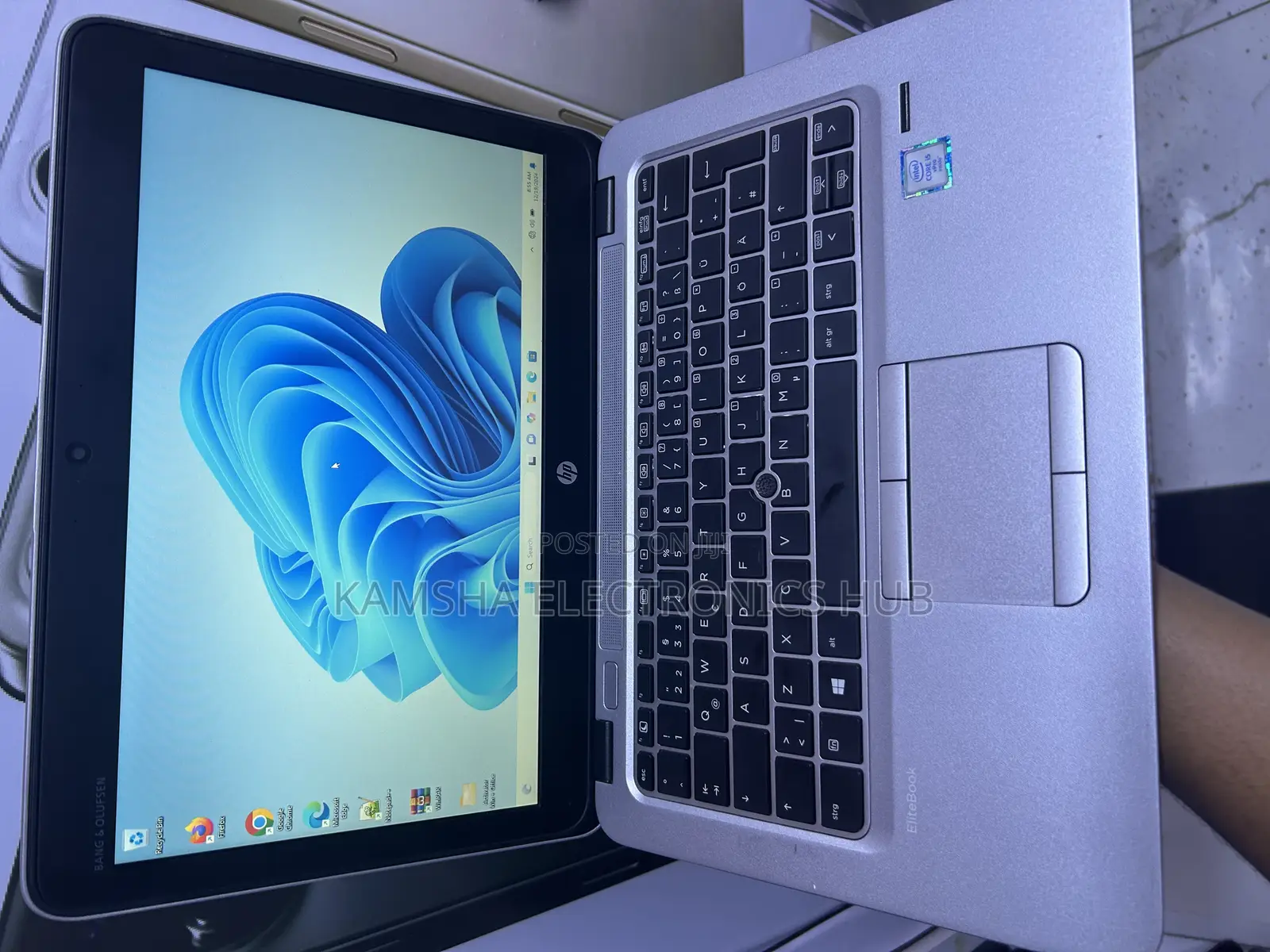 Laptop HP EliteBook 820 G3 8GB Intel Core I5 SSD 256GB