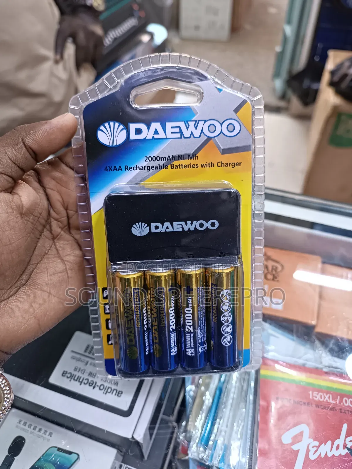 Daewoo AA Batteries Plus Charger