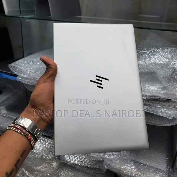 Laptop Advent 5611B 8GB Intel Core I7 SSD 256GB
