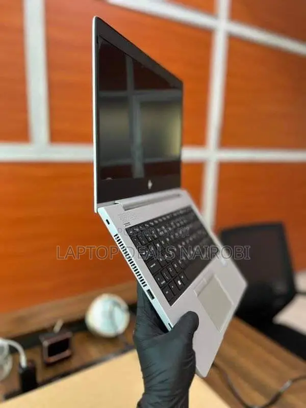 Laptop Advent 5401 16GB Intel Core i5 SSD 512GB