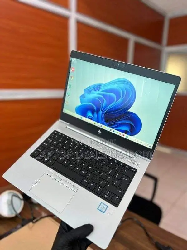 Laptop Advent 5401 16GB Intel Core i5 SSD 512GB